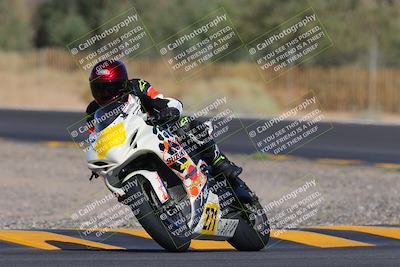 media/Oct-09-2022-SoCal Trackdays (Sun) [[95640aeeb6]]/Turn 3 (930am)/